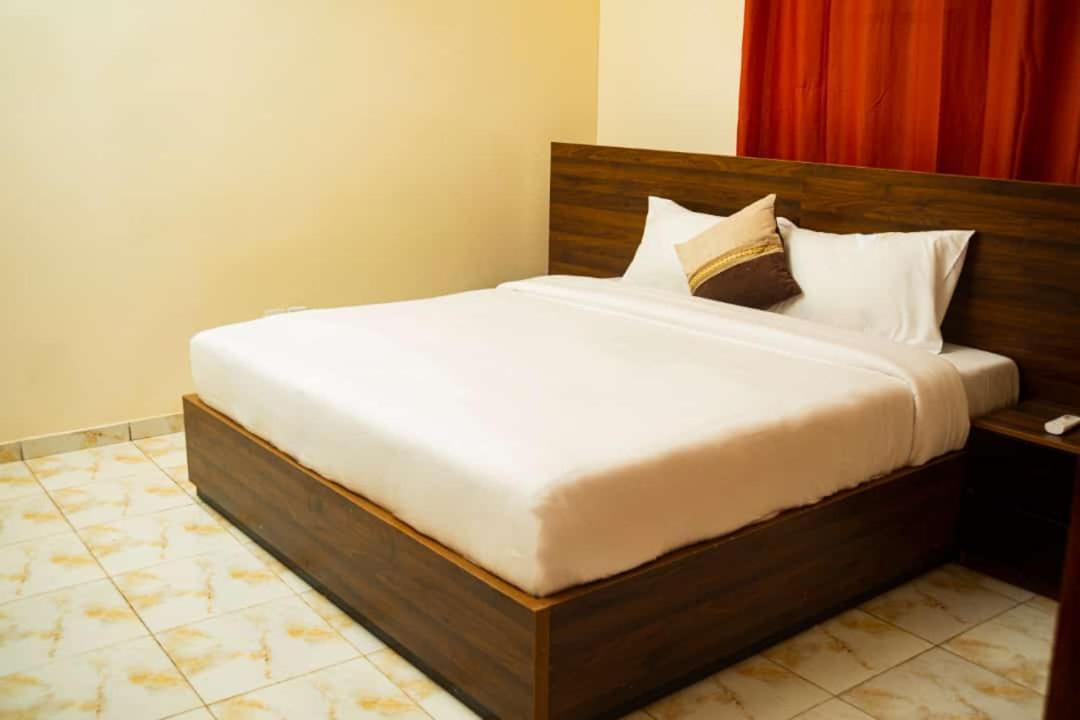Mokaa Residence Hoteliere Ломе Екстер'єр фото